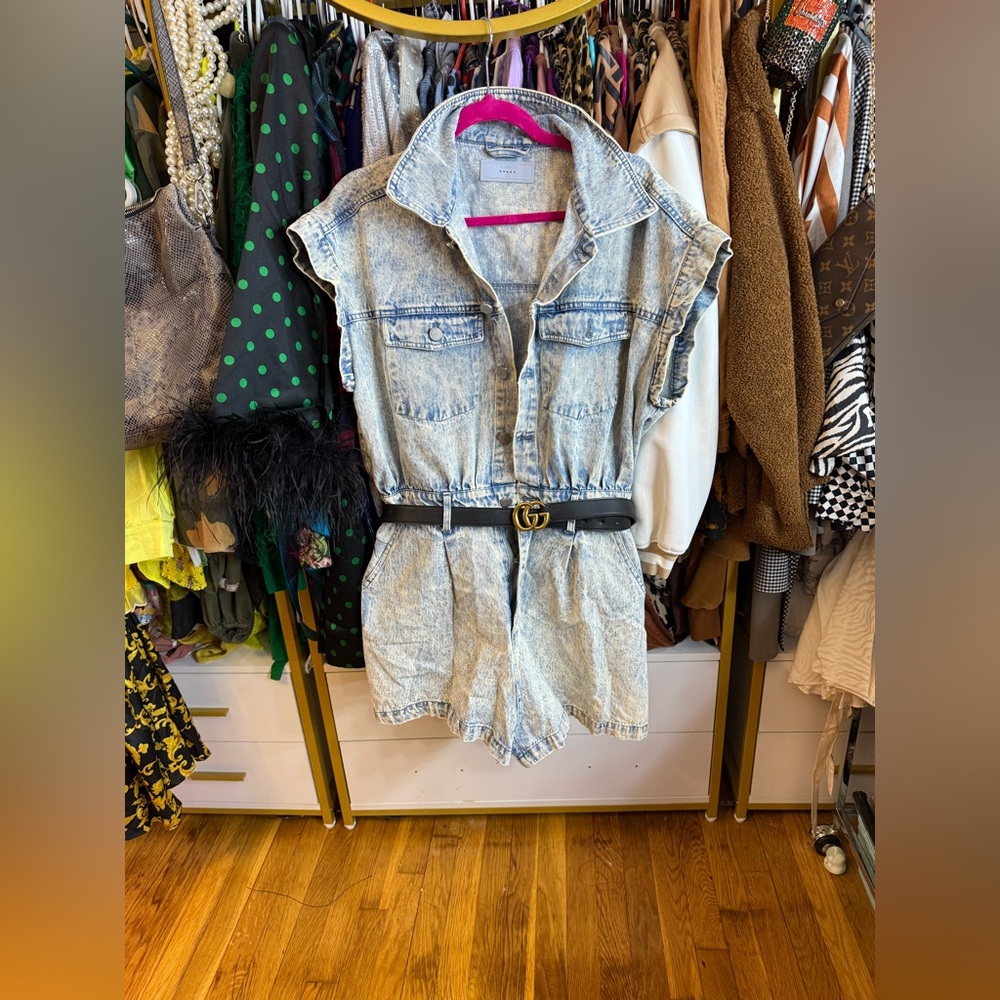 [BLANKNYC] Acid Wash Denim Romper – Trendy & Chic Playsuit